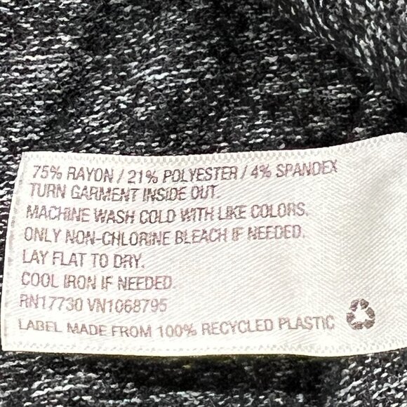 Merona Womens Sweater XS Gray Heather Pullover Long Sleeve Pocket Crewneck Light - Picture 3 of 3